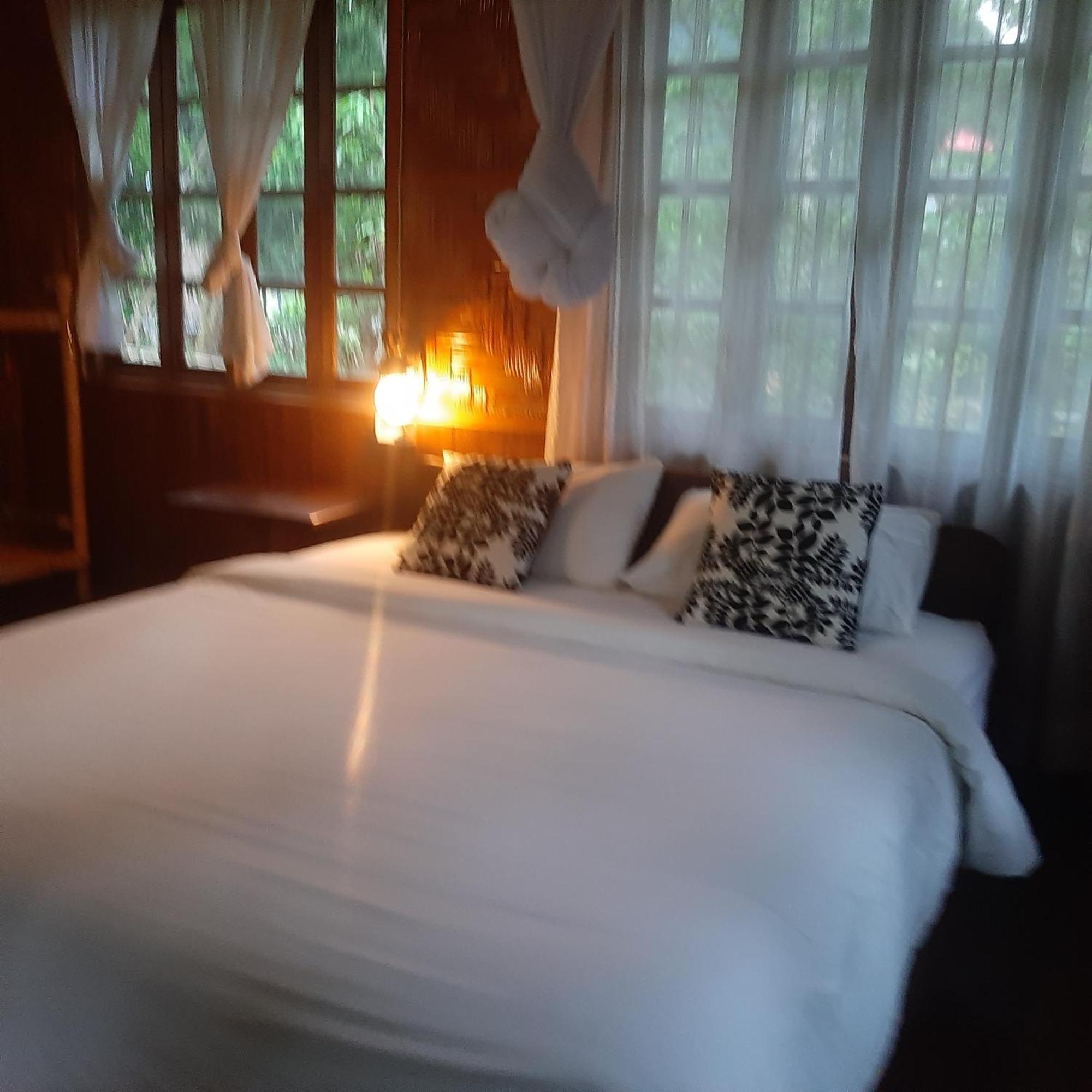 Ning Ning Guesthouse Muang Ngoi Номер фото
